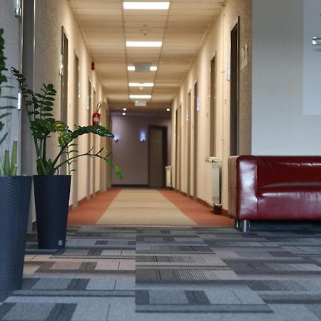 Only 15 Minutes To City Center, Free Secure Parking Budapest Esterno foto